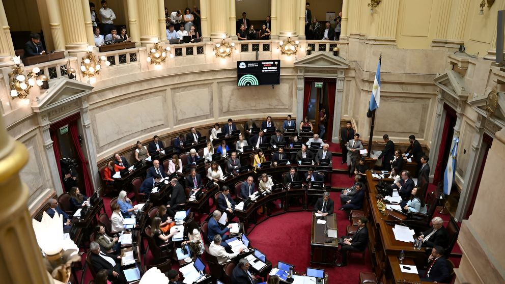 Votación por la reforma laboral 2026.