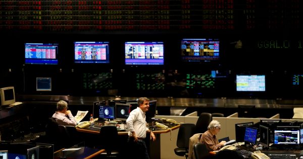 Wall Street cae 4,18% tras informe laboral inesperado