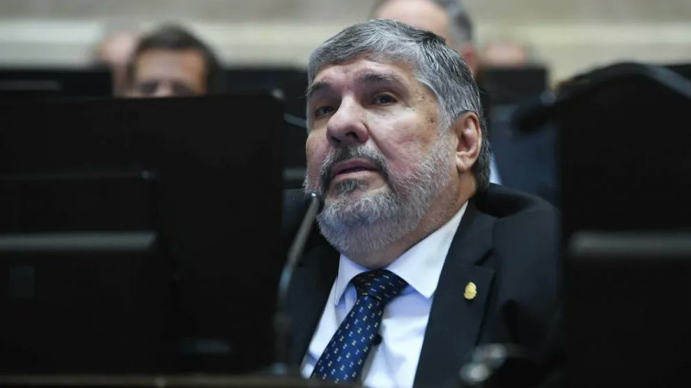 El senador José Mayans expresó reparos constitucionales sobre la reforma laboral aprobada en la Cámara alta.