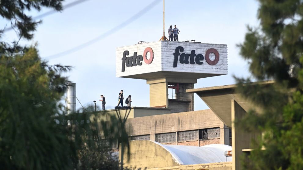 Cerró Fate y los trabajadores tomaron la planta de San Fernando. Qué dice el comunicado de la empresa