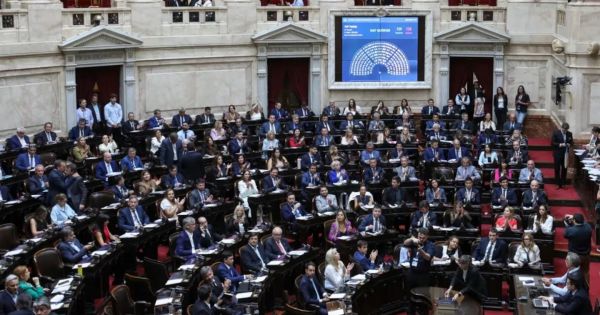 Gobierno argentino avanza en leyes clave para inversiones