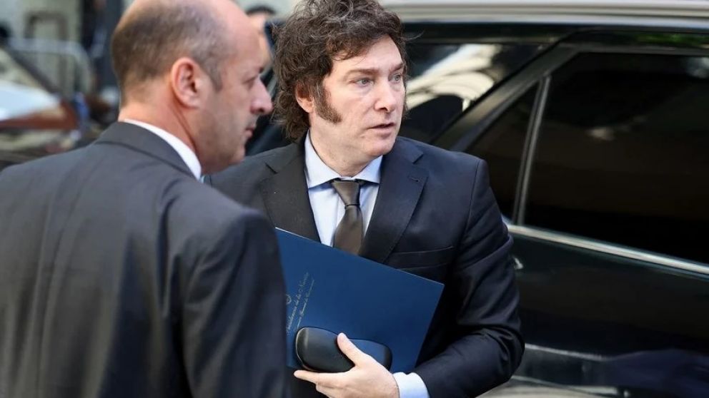 Números en rojo: un 65% reprueba la gestión de Milei y crece la alarma por corrupción