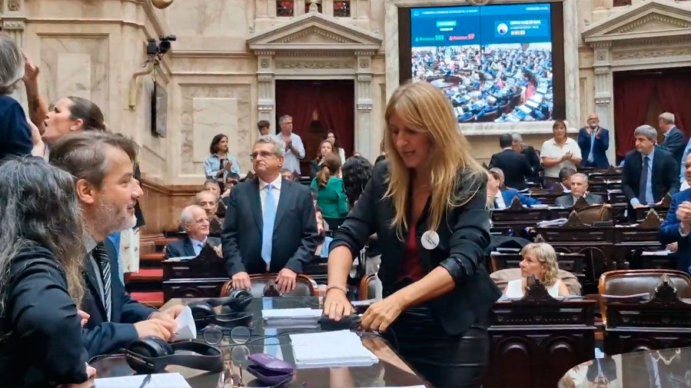 La Libertad Avanza pidió la expulsión de Florencia Carignano por "inconducta grave"