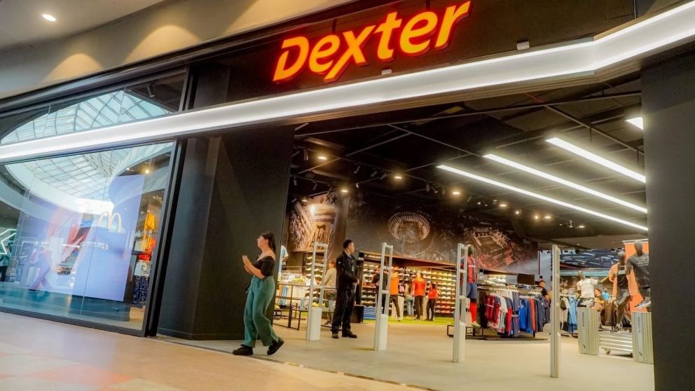 Los due�os de la cadena Dexter, el grupo Dalbra, cerraron la f�brica donde hac�an las zapatillas Lotto