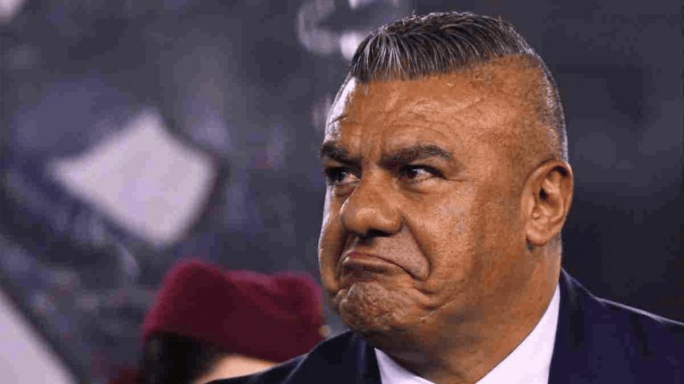 Claudio "Chiqui" Tapia aparece vinculado a la causa por decisiones administrativas y contractuales