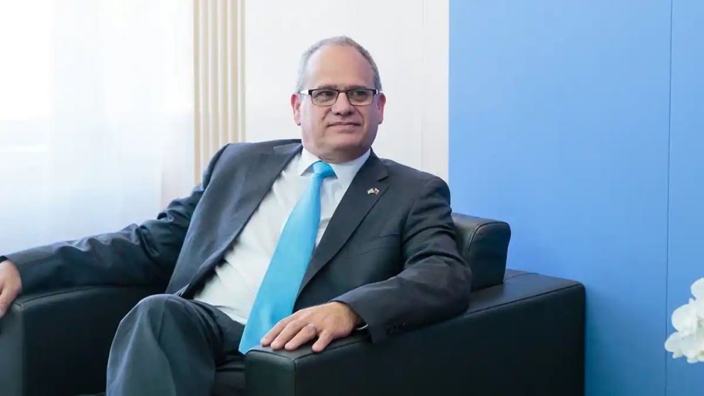 El embajador de Israel en Argentina, Eyal Sela, durante su entrevista televisiva sobre la escalada con Ir�n.