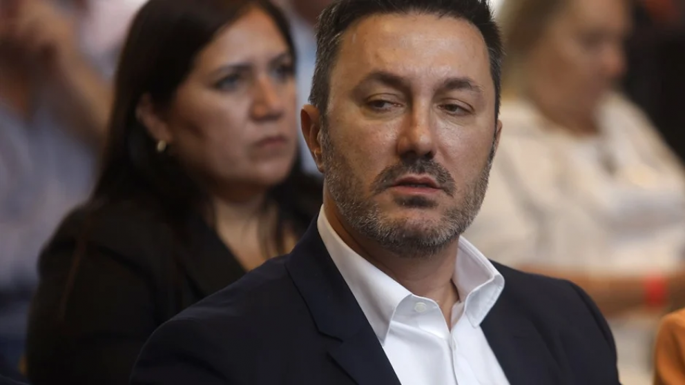 Marcela Pagano denunci� a Luis Petri por la compra irregular de un avi�n para la Fuerza A�rea