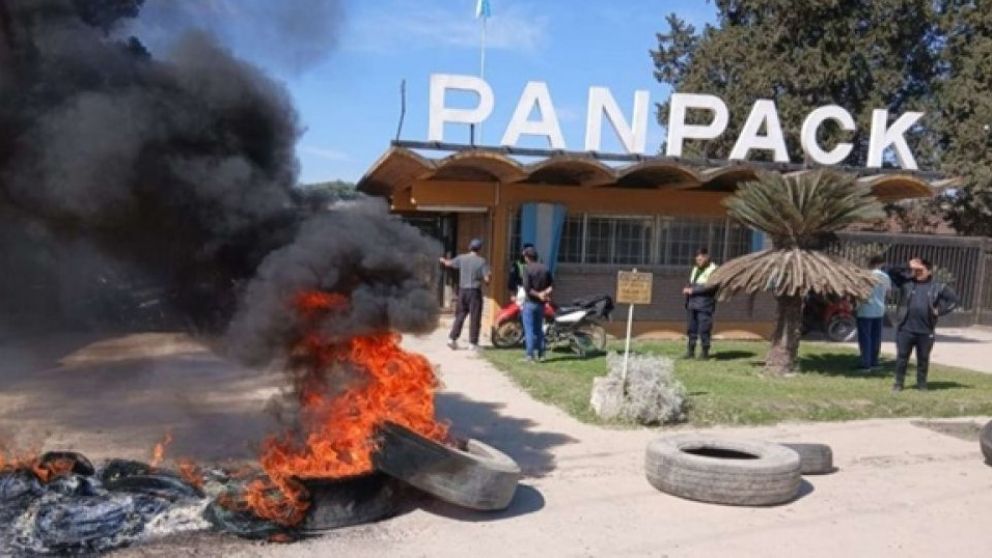 Cerró la fábrica de bolsas Panpack por no poder competir con las importaciones