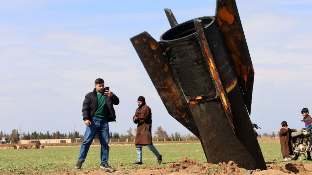 La OTAN derribó un misil balístico iraní que se dirigía al espacio aéreo turco, mientras que el misil de la foto cayó en Siria