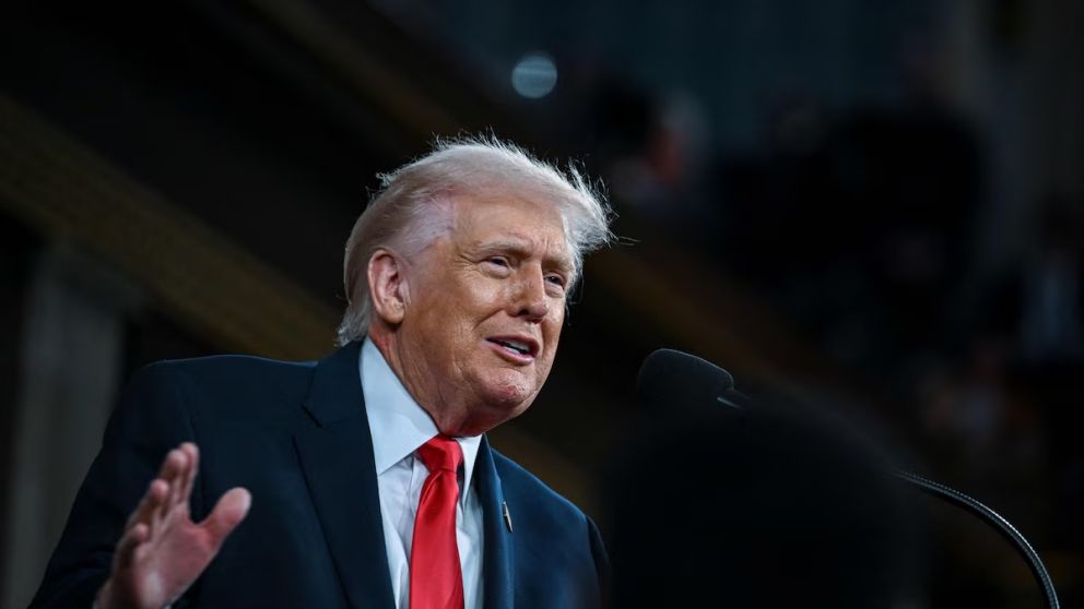 El presidente estadounidense Donald Trump afirmó que Washington quiere influir en la sucesión del liderazgo en Irán tras la muerte del ayatolá Ali Jamenei.