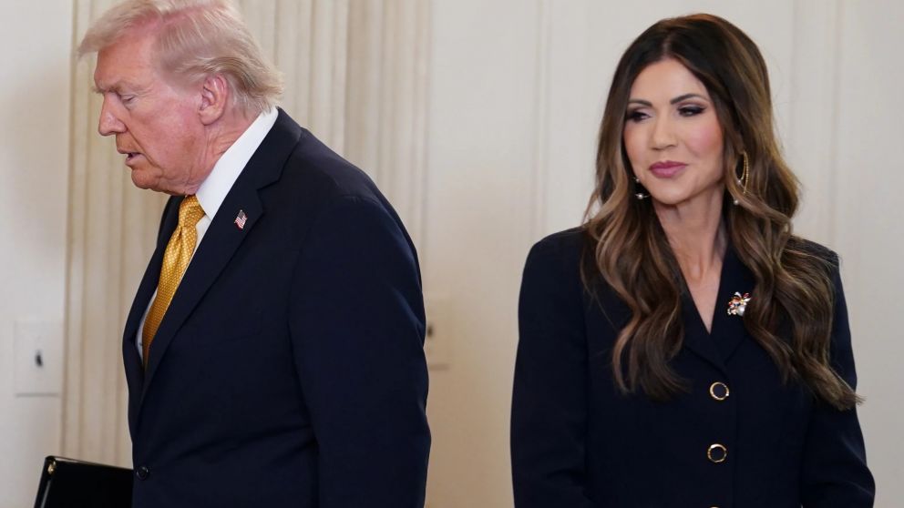 Donald Trump destituyó a Kristi Noem como secretaria de Seguridad Nacional y anunció que el senador Markwayne Mullin asumirá el cargo a partir del 31 de marzo.