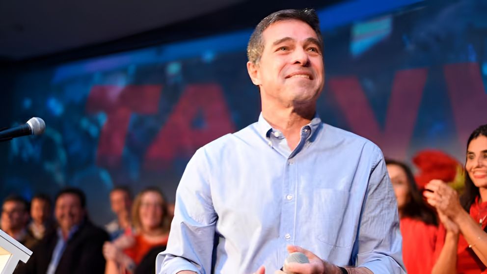 Luis Caputo anunció la incorporación del economista uruguayo Ernesto Talvi como asesor del Ministerio de Economía para colaborar con el equipo económico del Gobierno.