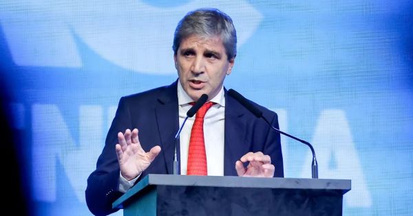 Gobierno argentino busca extender deuda y reforzar reservas