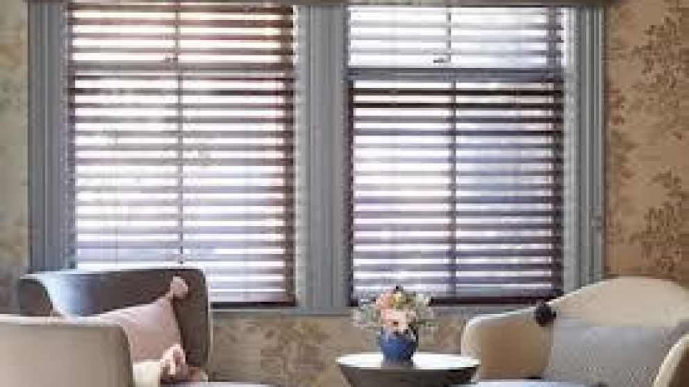 Ni abiertas ni cerradas: la forma correcta de dejar las persianas según el Feng Shui