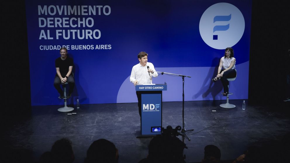 Kicillof lanzó su espacio en Ciudad con un llamado a "ponerle fin al gobierno de Milei"