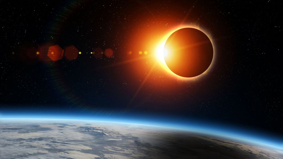 La duración del eclipse se acercará al máximo físico posible y es estudiado por científicos.