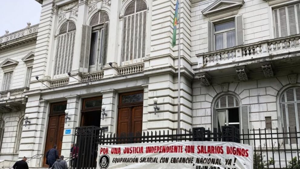 Cómo se aplica el aumento para judiciales bonaerenses