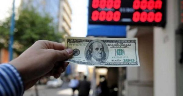 Dólar blue se mantiene en $1.460: análisis del contexto actual