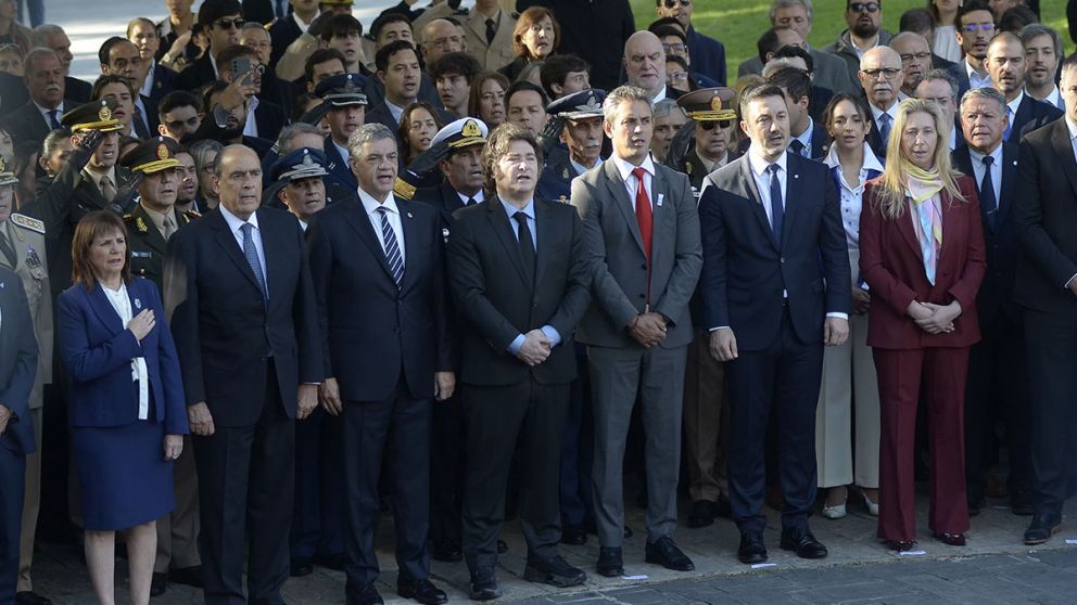 El Gobierno dispuso una transmisión oficial obligatoria este 2 de abril entre las 9:45 y las 11:30 por el Día del Veterano y de los Caídos en la Guerra de Malvinas