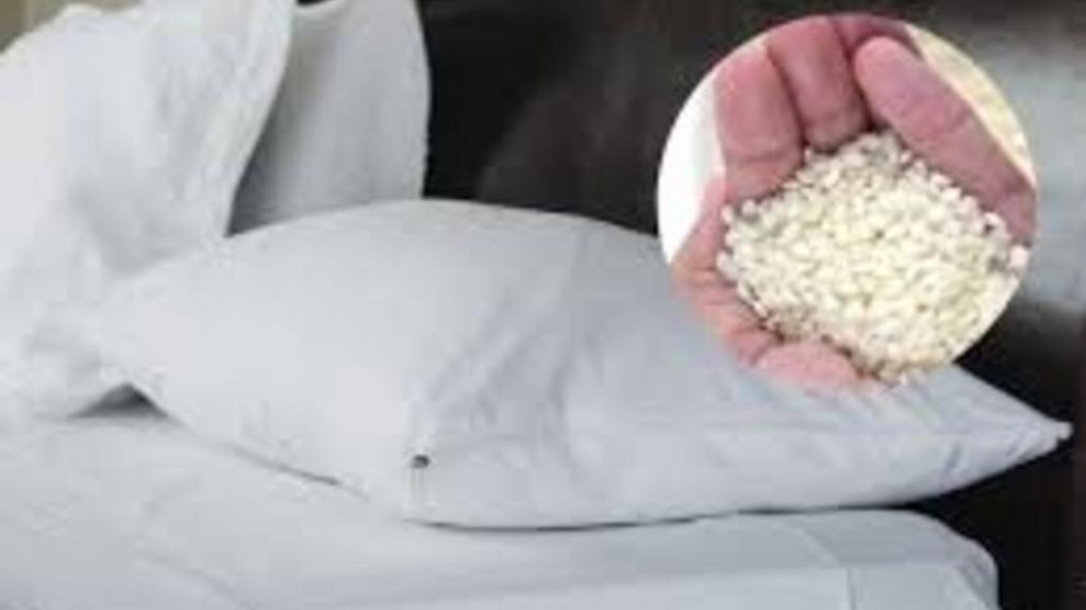 El ritual con arroz que promete limpiar energías mientras dormís, según el Feng Shui