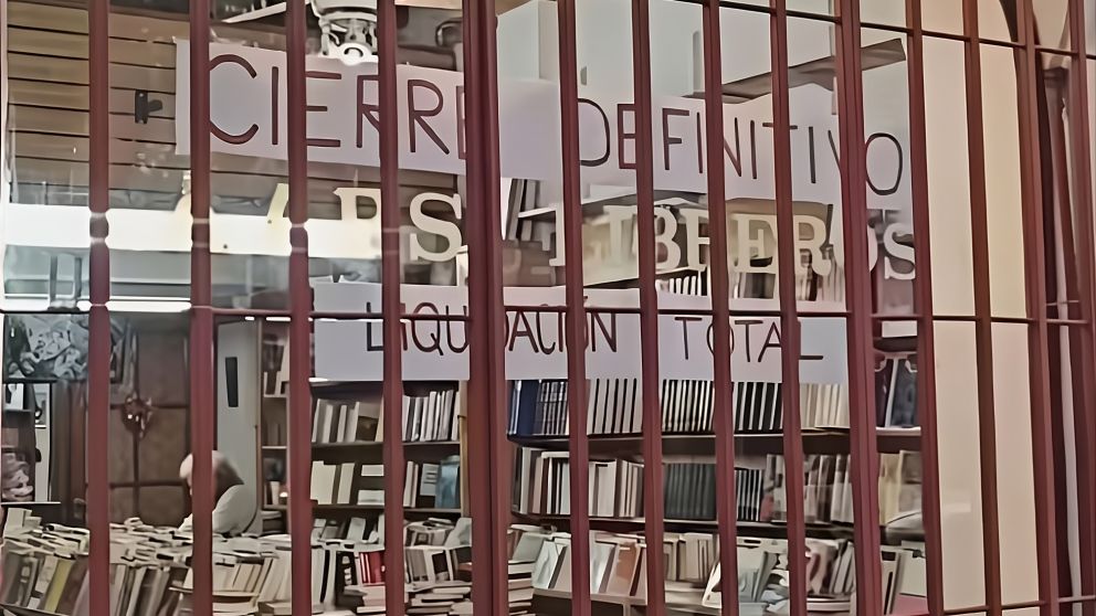Adi�s a la librer�a de usados Aars Libreros de Recoleta
