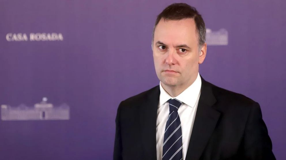 Desde las 10.30 expone en el recinto de la C�mara de Diputados