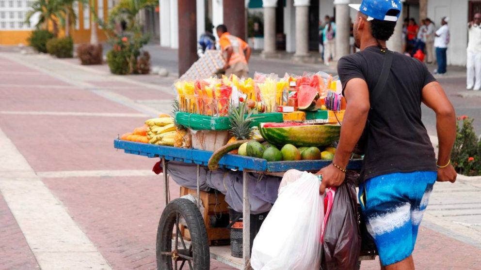 Informalidad laboral en Argentina: el INDEC informó que alcanzó el 43% en el cuarto trimestre de 2025