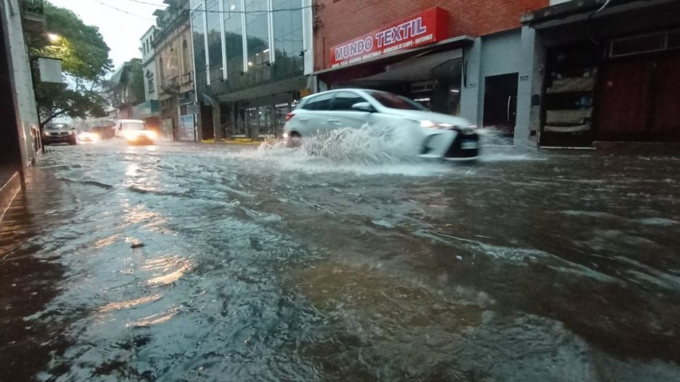 Lluvias extremas en el norte de Santa Fe dejaron vastas áreas productivas bajo agua y provocaron pérdidas en ganadería y cultivos.