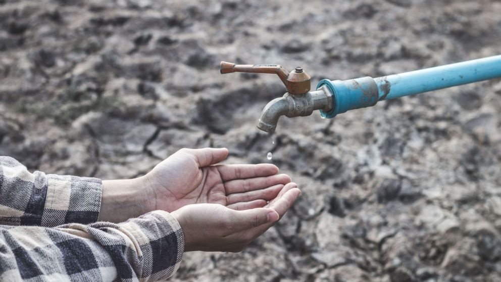Más de 25 millones de argentinos sin acceso a agua gas o cloacas según datos del INDEC en el segundo semestre de 2025