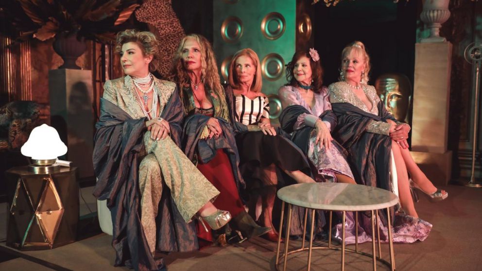 Carolina Papaleo, Cristina Alber�, Ginette Reynal, Judith Gabbani y Marta Albertini protagonizan "Doradas"