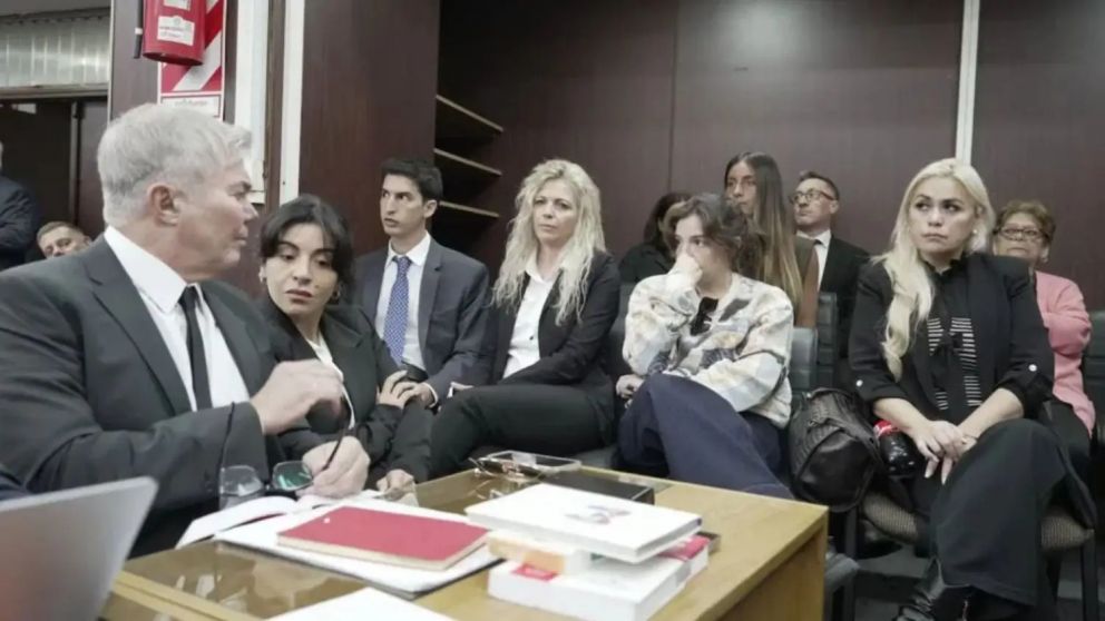 Video del cuerpo de Diego Maradona en el juicio generó llanto y reacciones de Gianinna durante testimonios clave