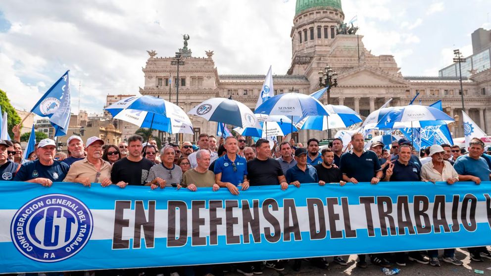 Se tramita la disputa por la vigencia de la reforma laboral.