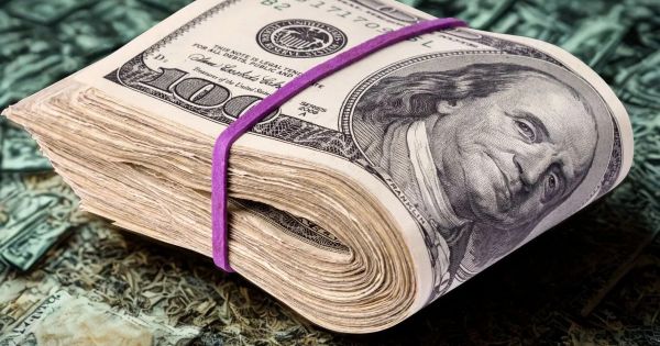 Dólar blue se mantiene en $1.410: contexto y proyecciones