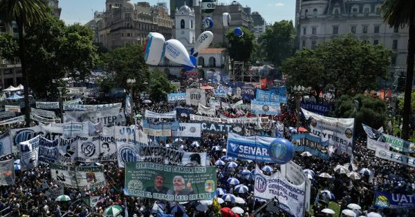 Protestas en Argentina: CGT y ATE afectan servicios clave