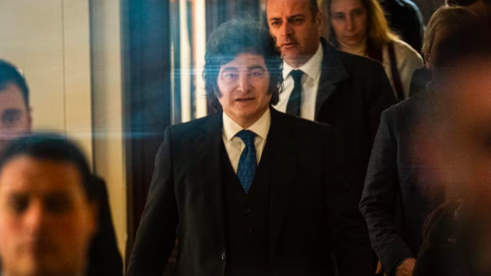 "Corruptos son ustedes", exclam� el presidente Javier Milei a la prensa