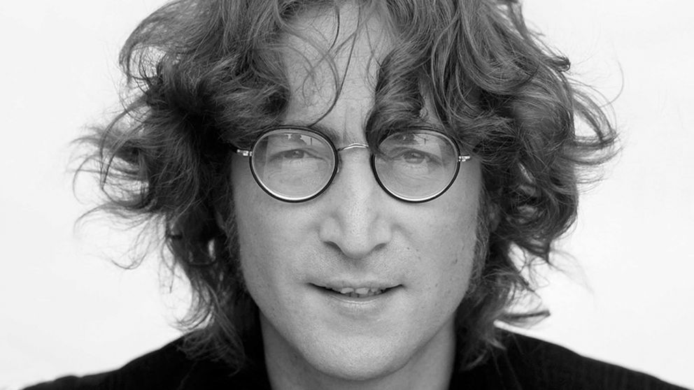 John Lennon, cofundador, líder y guitarrista de The Beatles: "La vida es lo que sucede cuando estás ocupado haciendo otros planes"