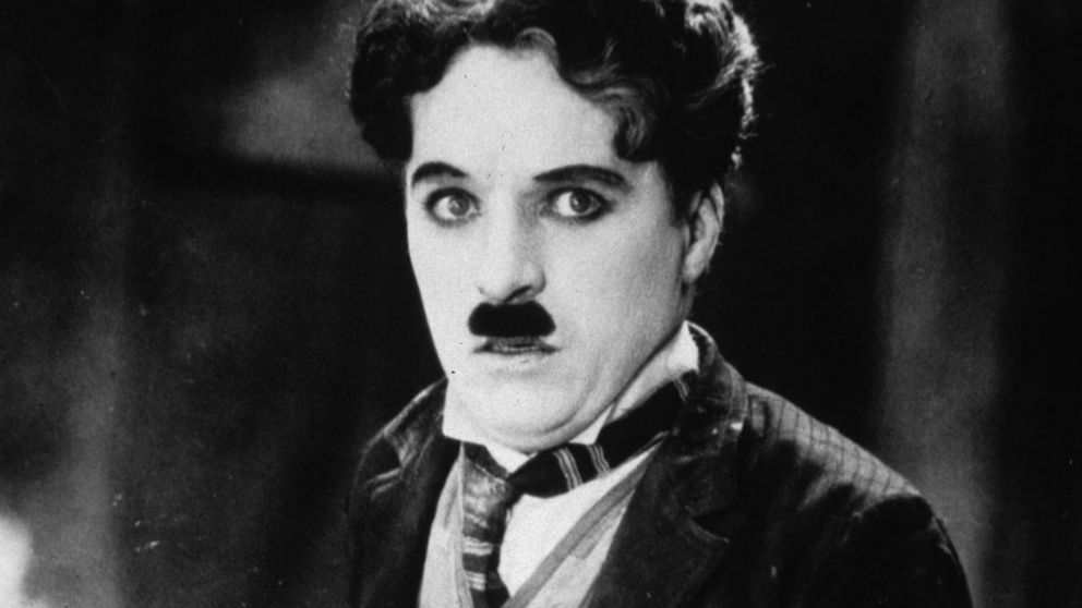 Charles Chaplin, actor, director, guionista y compositor: "Nunca encontrar�s un arco�ris si miras hacia abajo"