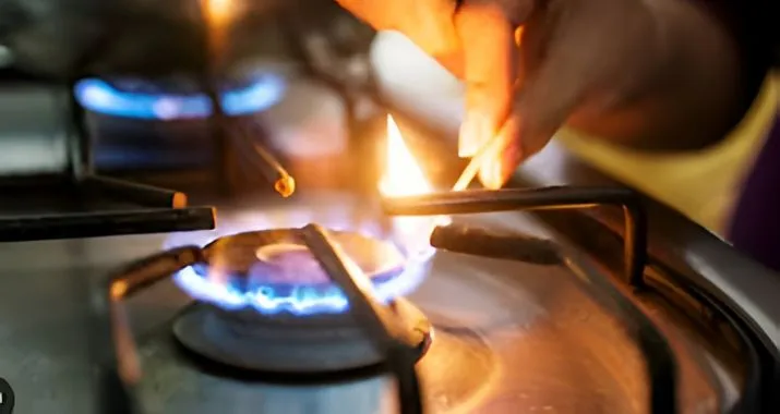 El Gobierno busca recortar los subsidios de gas para concentrarlos