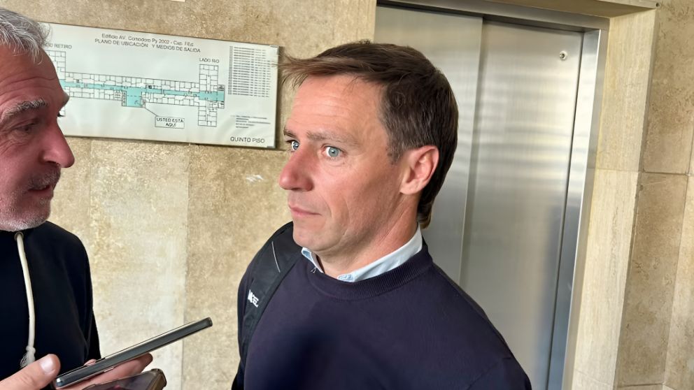 La Justicia peritar� el celular de Mat�as Tabar para recuperar mensajes borrados con Manuel Adorni