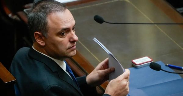 Adorni: Justicia investiga movimientos cripto no declarados