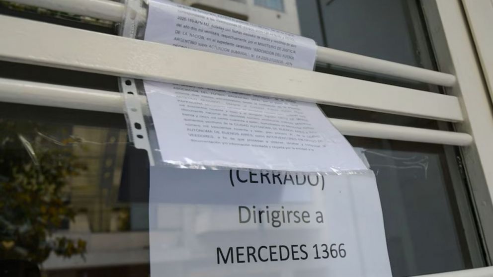 Veedores de la IGJ no ingresaron a la AFA y dejaron notificaci�n en la sede de Viamonte por auditor�a patrimonial