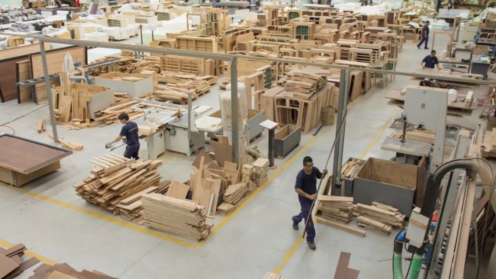 Las pymes presionan por una ley de emergencia ante cierres, despidos y pérdida de competitividad