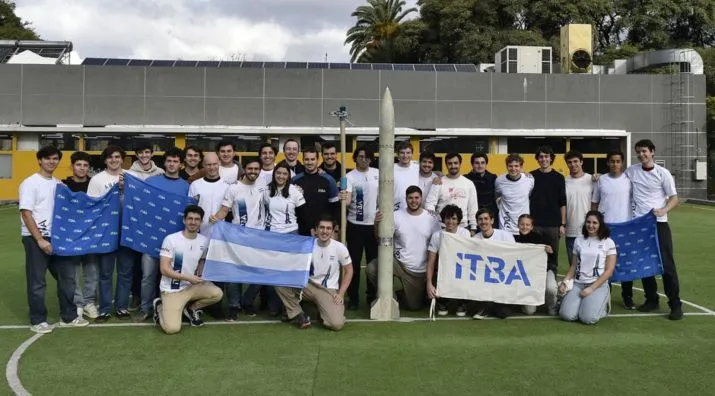 Estudiantes argentinos crearon un cohete supersónico que busca romper la barrera del sonido