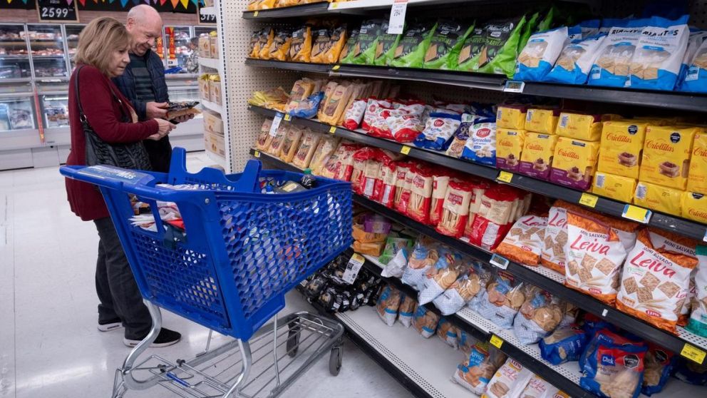 La inflaci�n baj� a 2,6% en abril, pero ya desbord� la meta anual