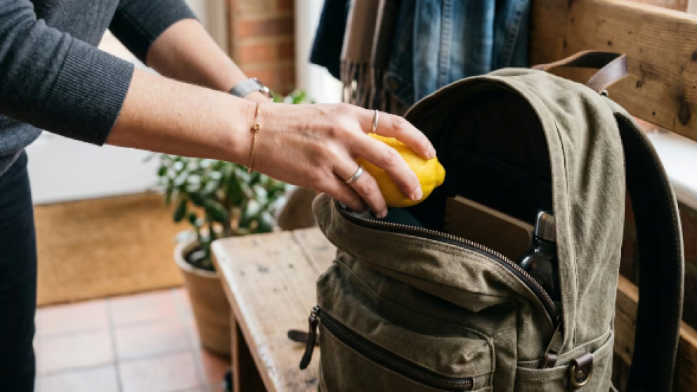 El curioso motivo por el que cada vez m�s personas llevan un lim�n en la mochila, seg�n el Feng Shui