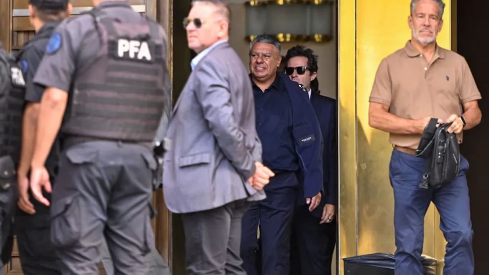 La fiscal�a impuls� una ampliaci�n de la causa contra la AFA por presunta evasi�n agravada con facturas falsas: es un nuevo frente judicial para Claudio "Chiqui" Tapia 