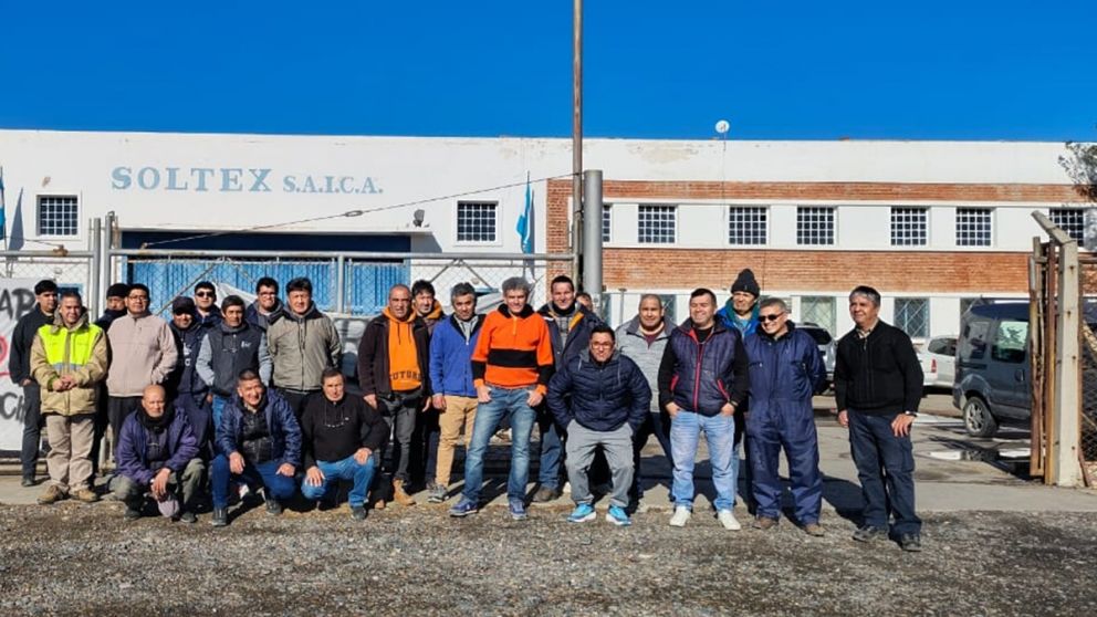 Los trabajadores de Soltex hacen festivales y bingos para poder tener para comer