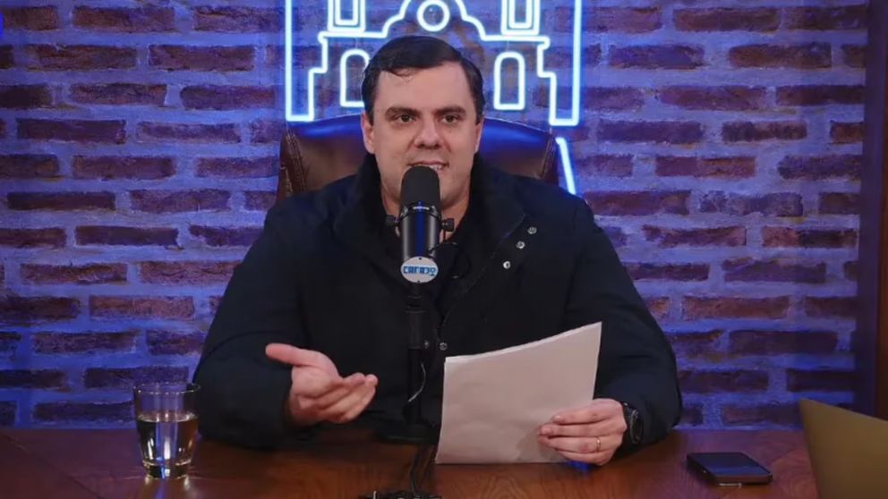 El "Gordo Dan" apunt� contra Mart�n Menem por una cuenta fake. 