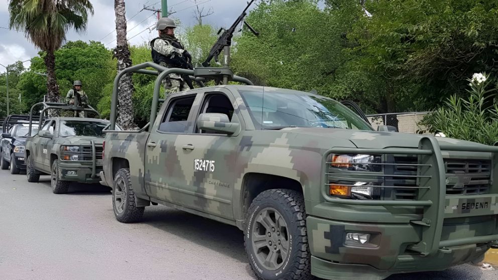 El Ejército busca repuestos para una camioneta y ofrece pagarlos con toneladas de membrillo