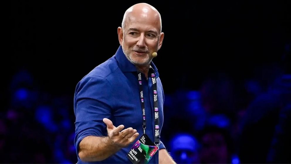Bezos pidió que una enfermera de Queens que gana USD 75.000 al año no pague impuesto federal a las ganancias: "Deberían pedirle disculpas"